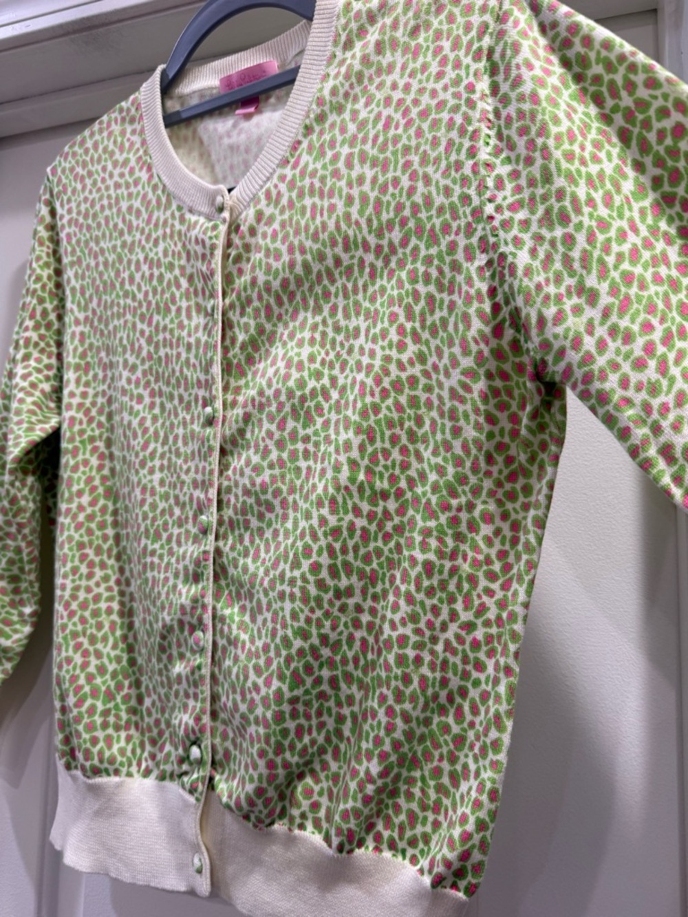 Lilly Pulitzer Leopard Spotted Sweater Cardigan Cropped 3/4 Sleeves Size Medium - Picture 5 of 14